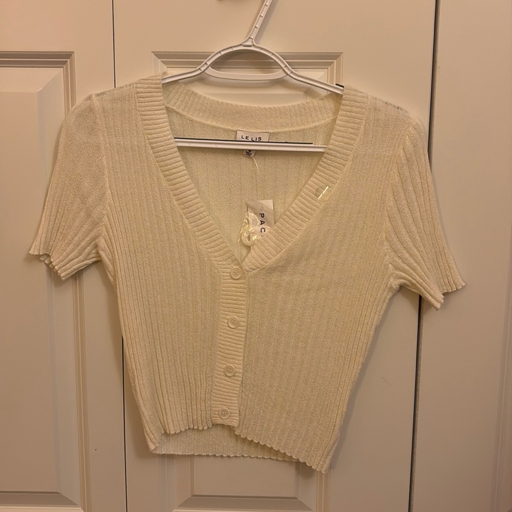 Pacsun, Size Medium, Cream Tshirt